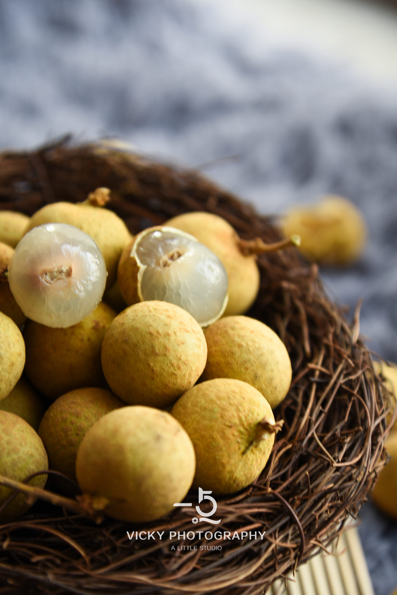 吃吃龙眼拍拍照|摄影|产品摄影|vicky的后花园 - 原创作品 - 站酷