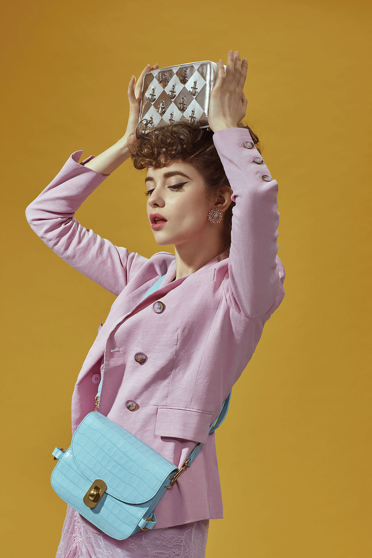 vivi杂志/创意时尚&服饰拍摄/VEGSTUDIO摄影