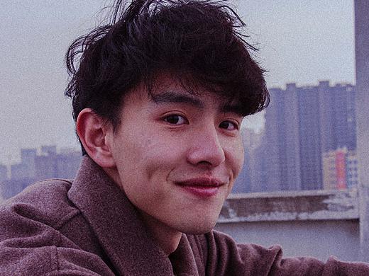 摄影 | 冬日的天台男孩