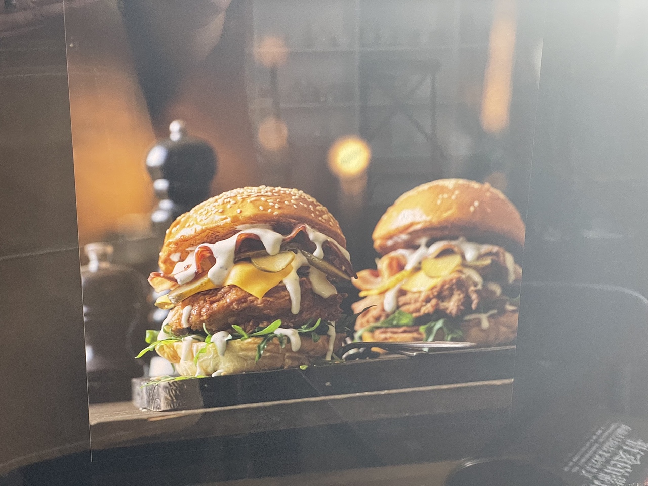 为秋老师新书拍摄封面图