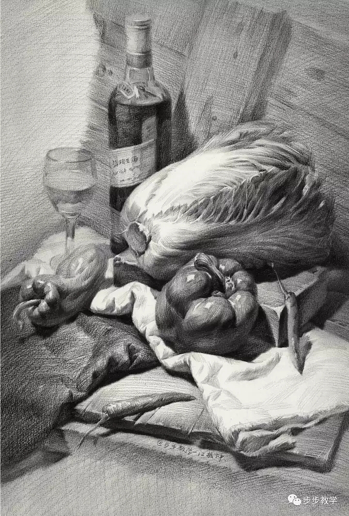 贵州美术网分享经典素描静物作品,来源于步步教学