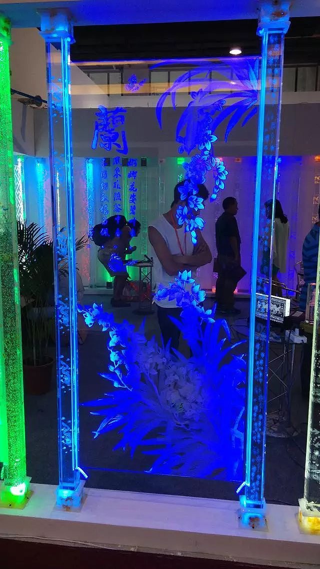 水晶玻璃激光内雕