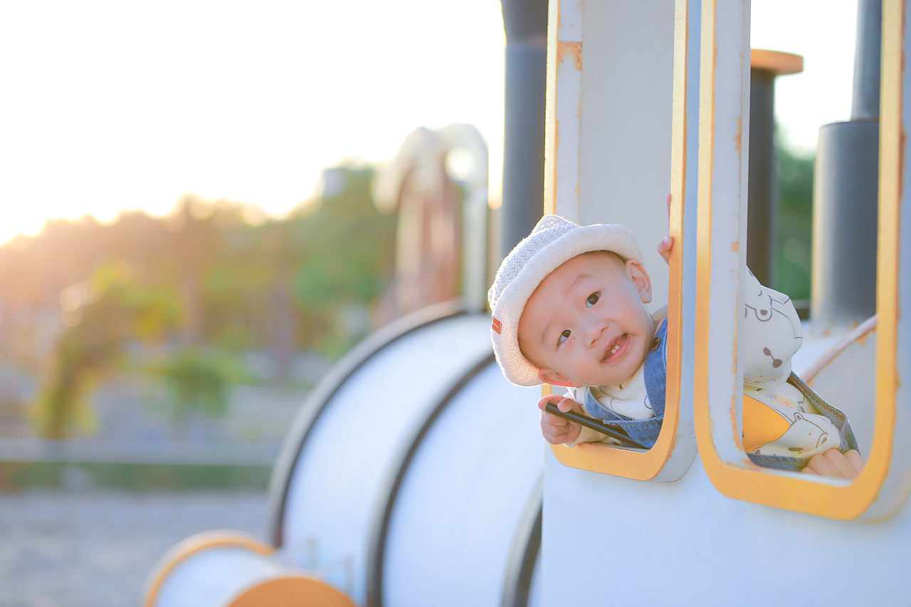 小孩與海（圖ZMjgwNTI1Mjg0） - 人像攝影 - 站酷設(shè)計師Cici小焌熙原創(chuàng)素材 - 站酷ZCOOL