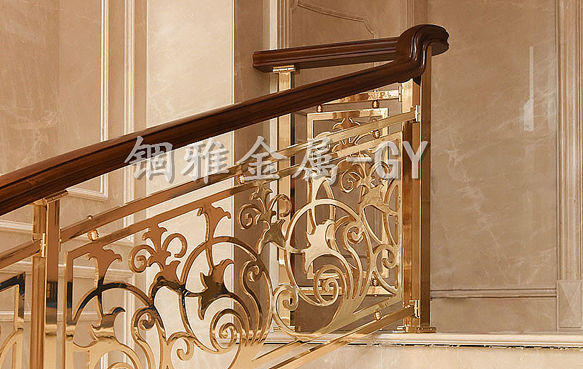 金色郁金香款式 别墅装饰钛金玫瑰金铝艺雕刻楼梯护栏