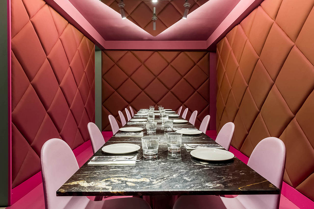 成都餐厅设计丨街头文化特色餐厅设计装修丨川颂装饰（图ZMjYwMTg5Njk2） - 酒店餐饮设计 - 站酷设计师成都餐厅创新设计原创素材 - 站酷ZCOOL