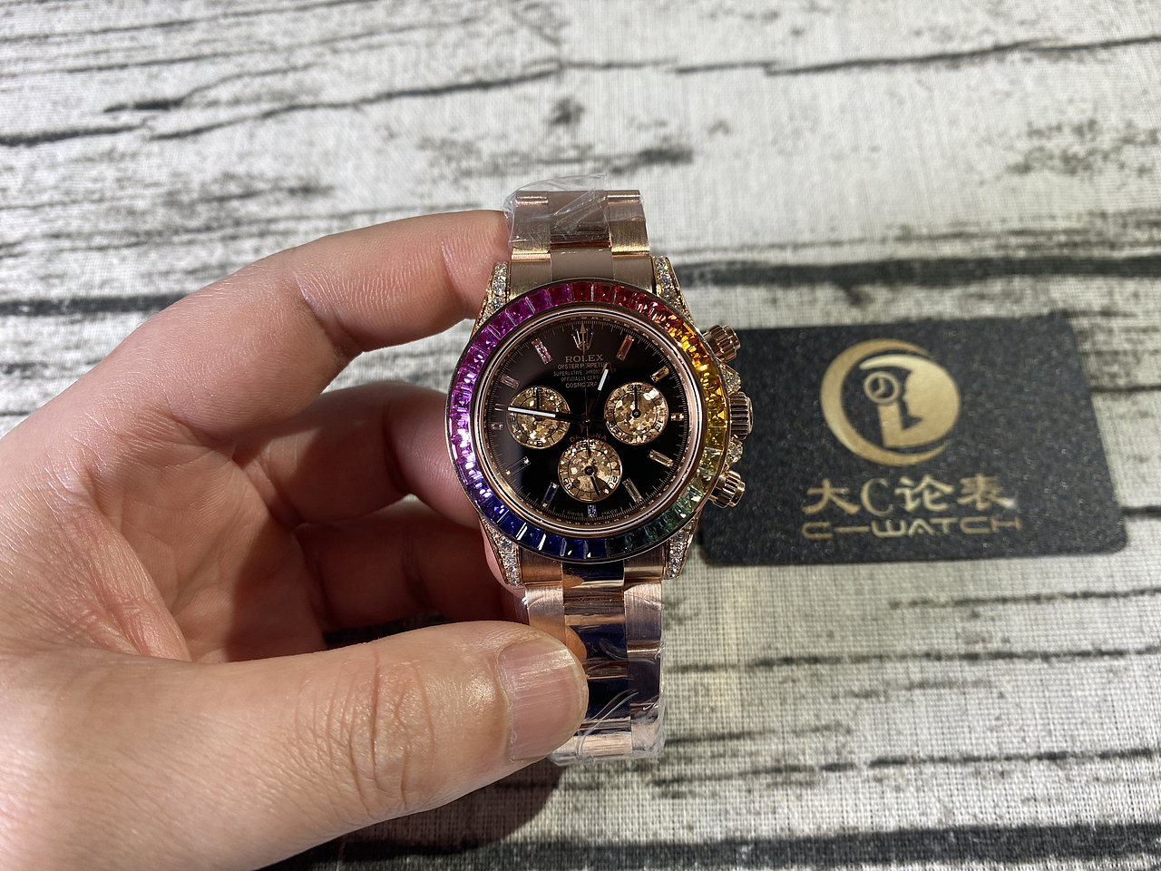 大c论表:劳力士迪通拿彩虹迪,新增陨石质感的迷彩盘