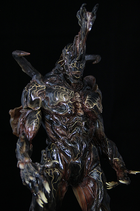 戏彩堂喷涂作品-甲虫男 甲臥鉈