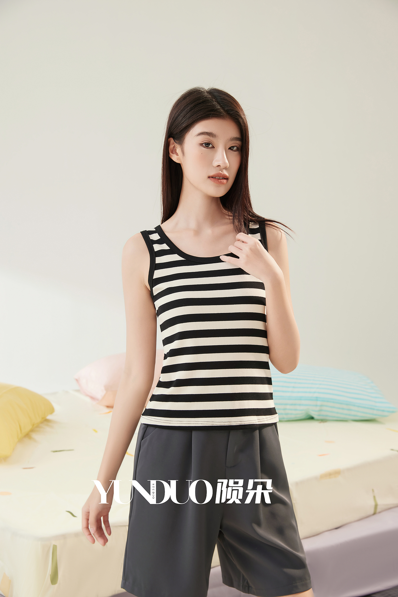 丝诺家居服拍摄 背心拍摄 舒适家居背心拍摄（图ZMzY2NjYwMTQw） - 产品摄影 - 站酷设计师陨朵商拍刘大奇原创素材 - 站酷ZCOOL