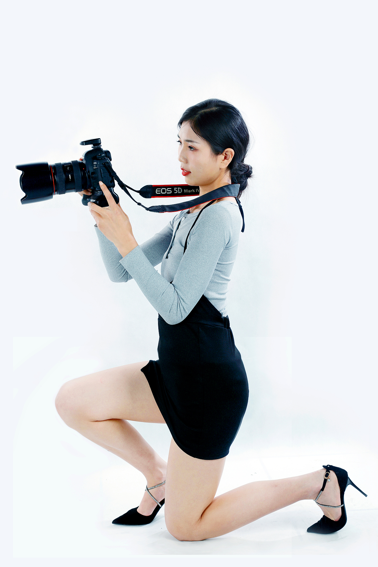 周周学摄影（图ZMzIzNzA1NDg4） - 人像摄影 - 站酷设计师上海老夫子原创素材 - 站酷ZCOOL