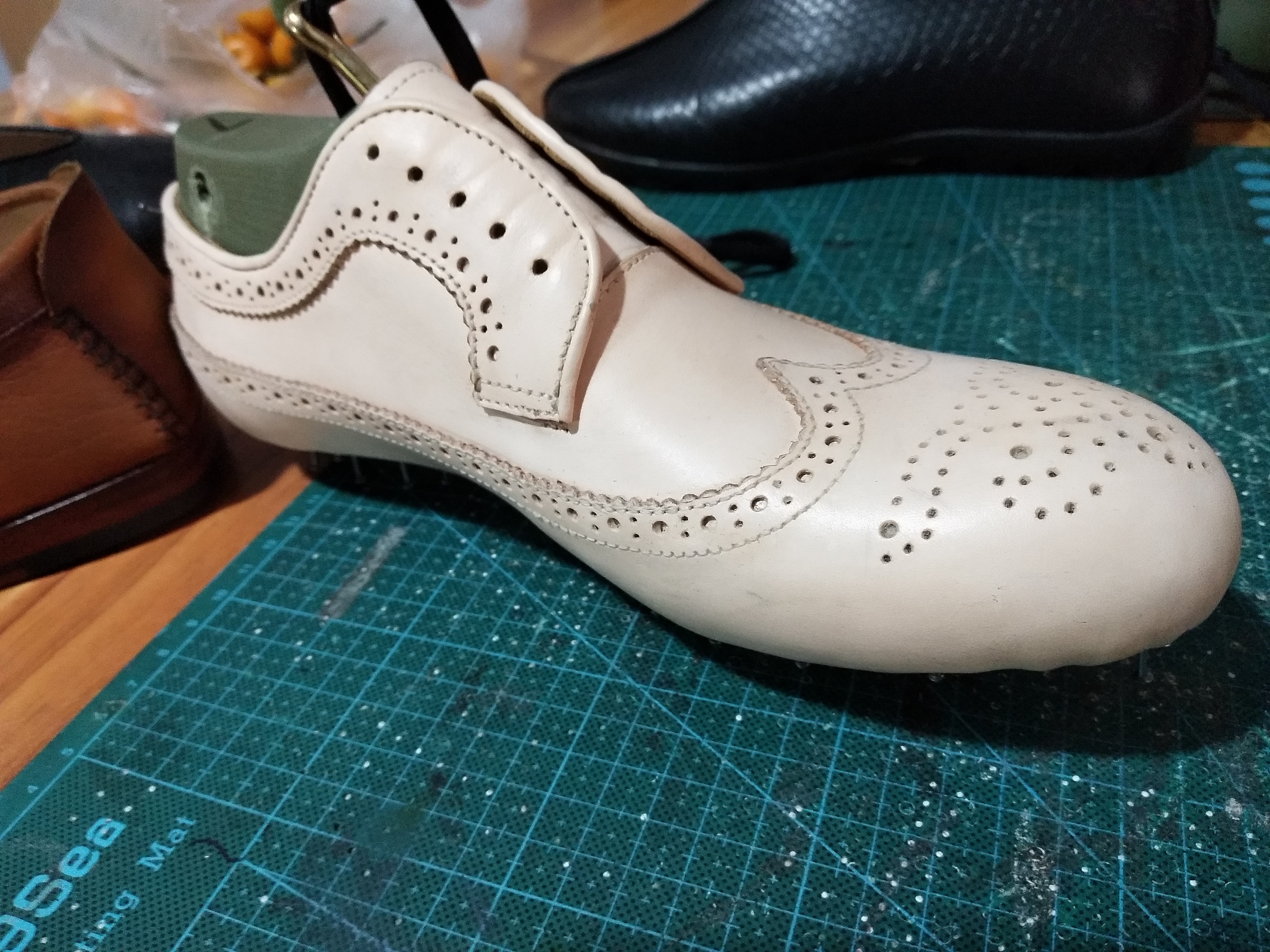 固特异手工鞋手工擦色|手工艺|皮艺|固特异工艺 - 原创作品 - 站酷