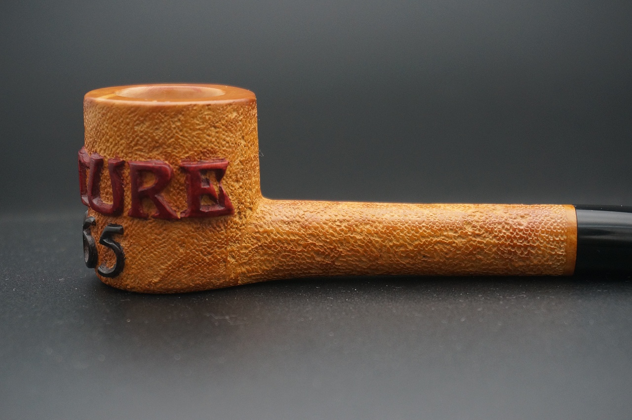 登喜路965睡帽纪念烟斗