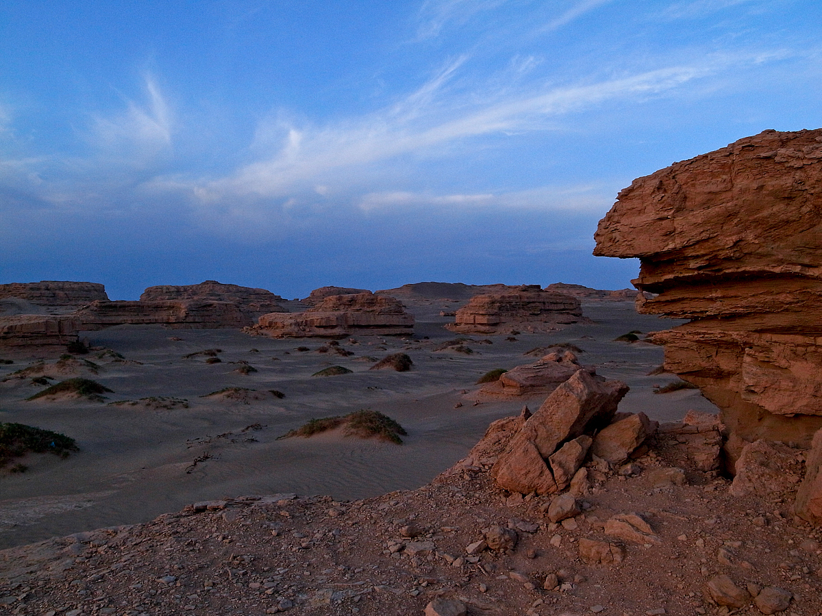 12年6月，兰州-嘉峪关-敦煌-西安（图ZNzI3MjMyNA==） - 风光摄影 - 站酷设计师blue_hermit原创素材 - 站酷ZCOOL