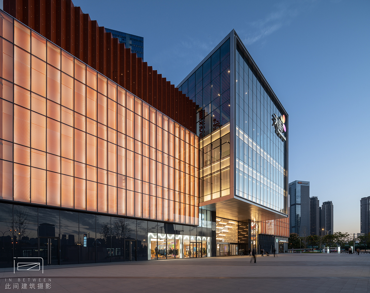 建筑项目—武汉龙湖江宸天街（图ZMjkzMTcyNjg0） - 环境/建筑摄影 - 站酷设计师原色视觉万勇波原创素材 - 站酷ZCOOL