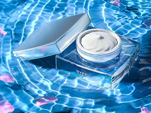 护肤品（焦散）（个人主页-ZNTEwMTAwMDQ=） - 海报 - 站酷设计师Laizzz原创素材 - 站酷ZCOOL