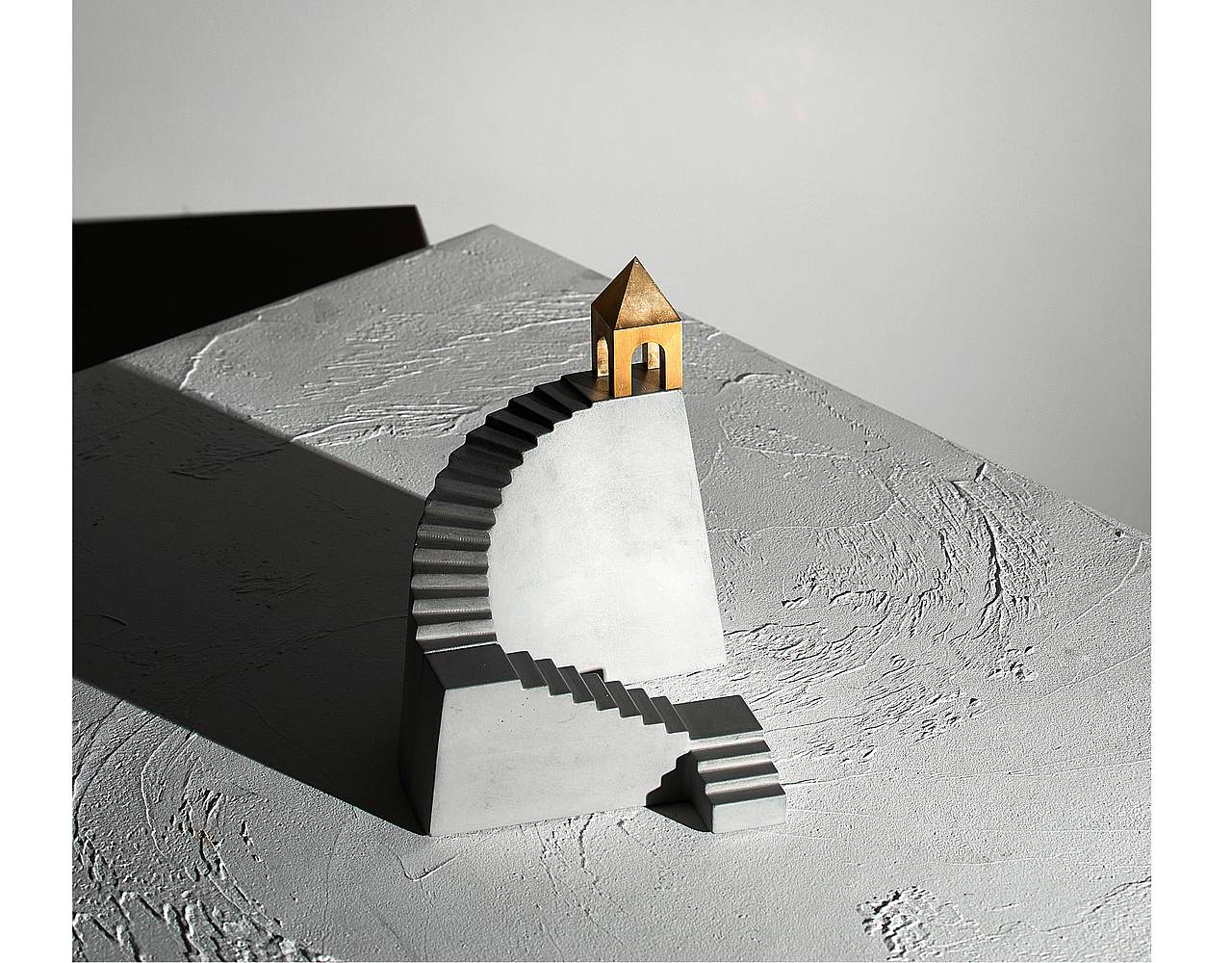 尘市集|水泥旋转楼梯桌面摆件混凝土加铜件组合建筑风（图ZMjA4MzA2ODI4） - 生活用品 - 站酷设计师尘市集原创素材 - 站酷ZCOOL