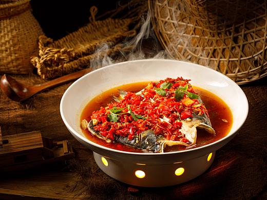 传统家乡土菜剁椒鱼头酱椒鱼头｜玩味拾光
