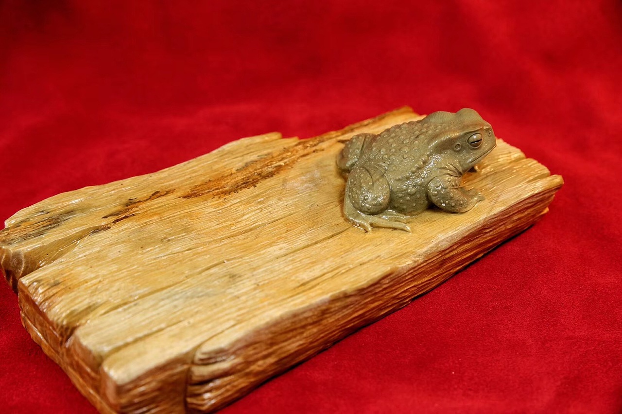 新年一波招财蛙闪亮开场!~~~财运旺旺旺!