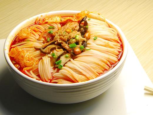 婉儿螺蛳粉banner