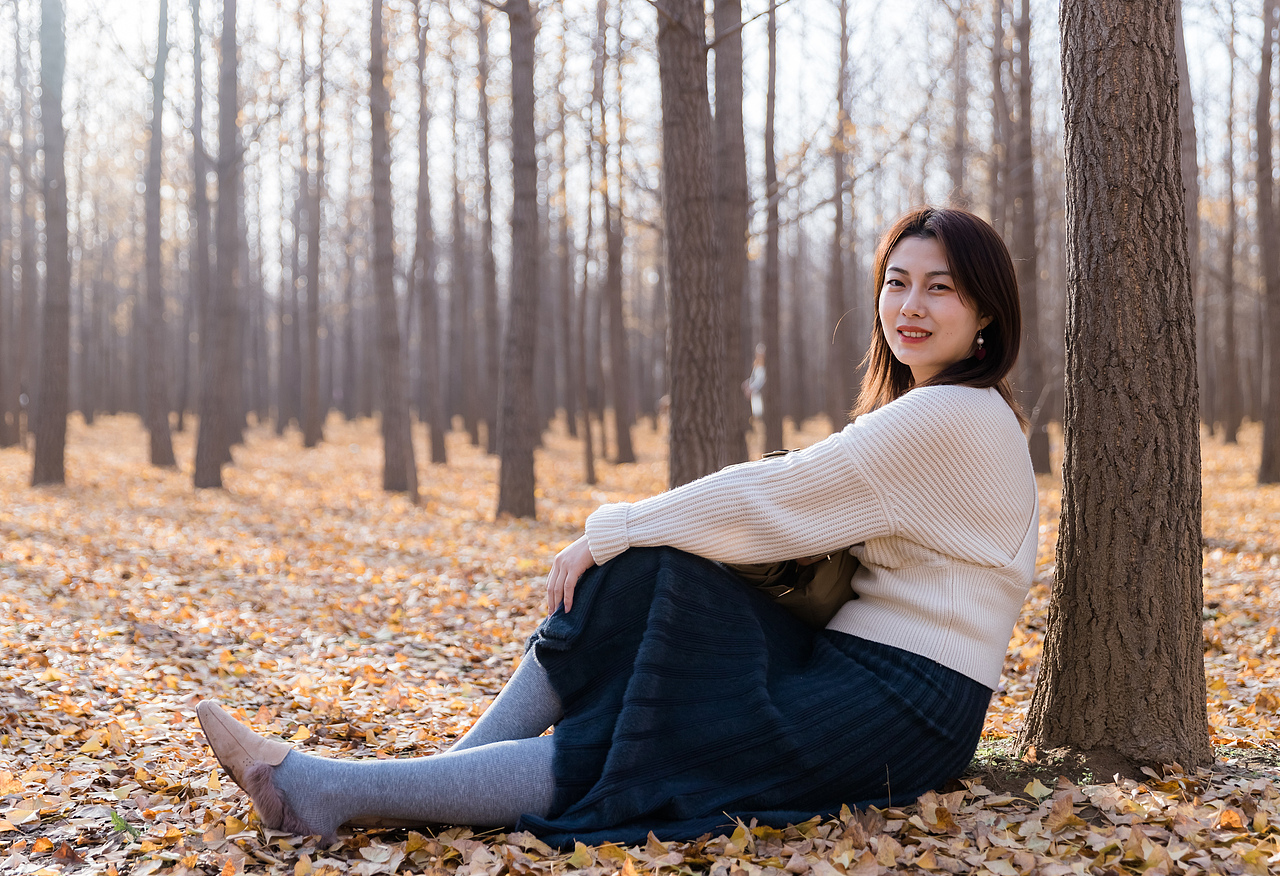 银杏林 人像摄影 秋天落叶