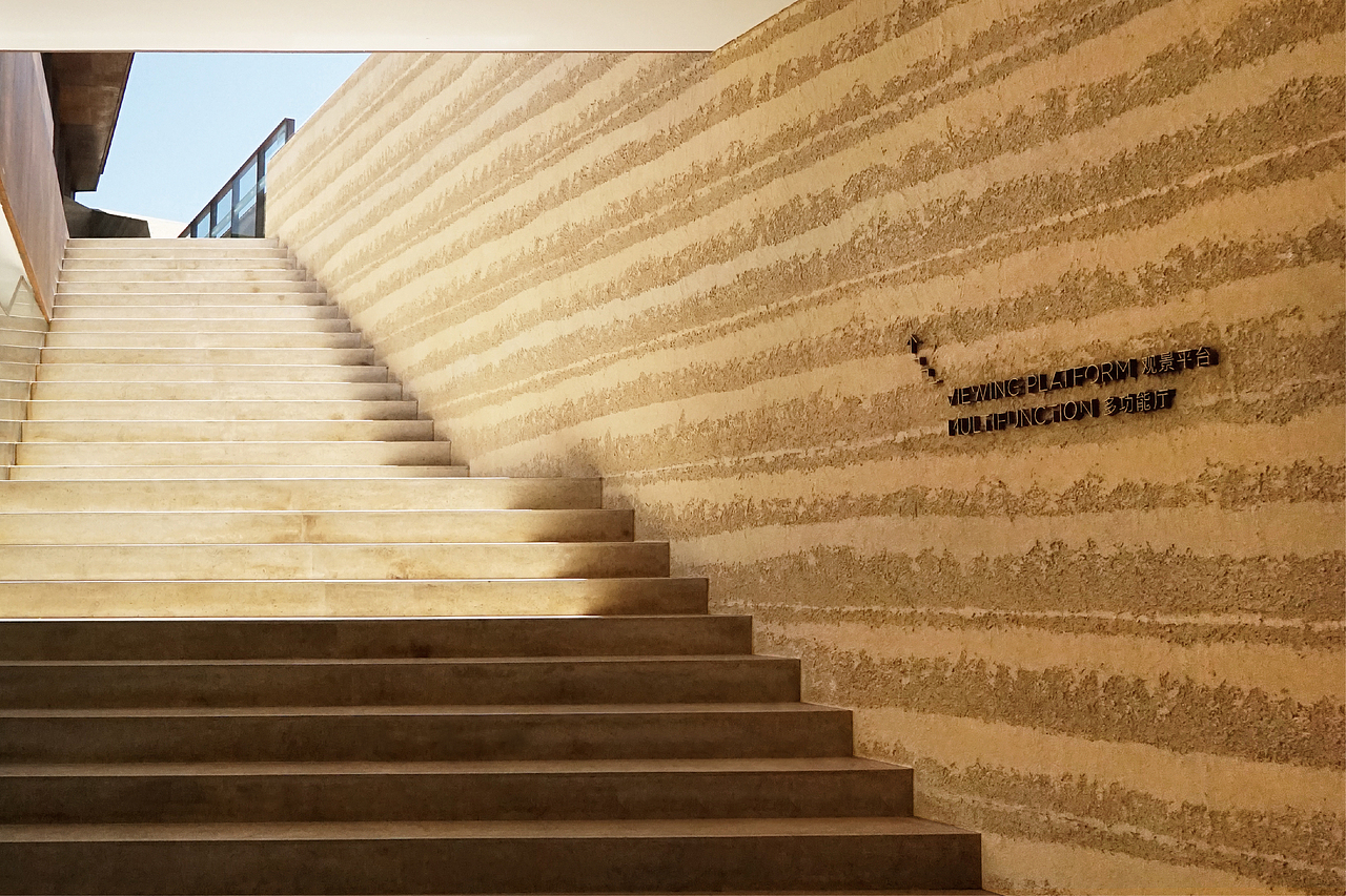 滇池半山山海美术馆导视系统设计