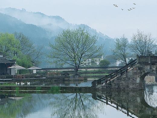 白马秋风塞上，杏花烟雨江南。