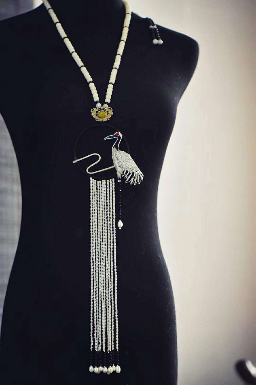 一席文创 手作苏绣鸟类项链（图ZMTExMjMwNzI0） - 首饰设计 - 站酷设计师砂糖绣原创素材 - 站酷ZCOOL