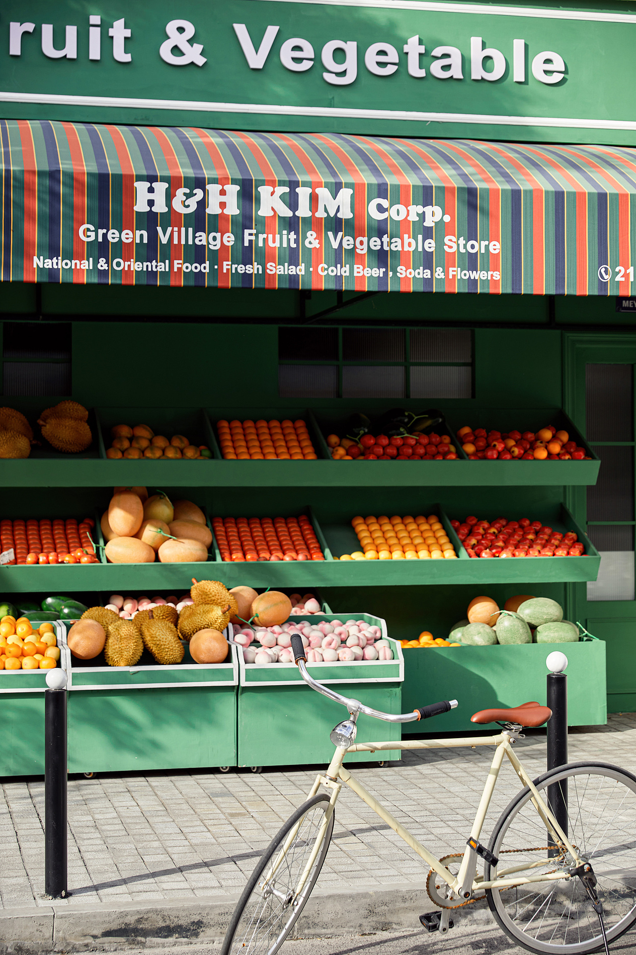 服饰摄影《梦想的栖息地》海报作品集画册素材香影女装