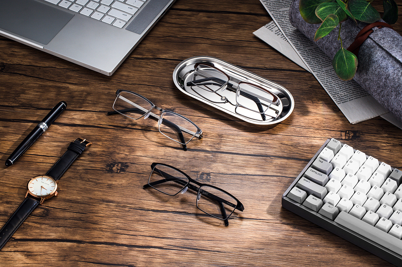 轻宝眼镜TAPOLE（图ZMjk2NTM1MjMy） - 产品摄影 - 站酷设计师摄影师小恰原创素材 - 站酷ZCOOL