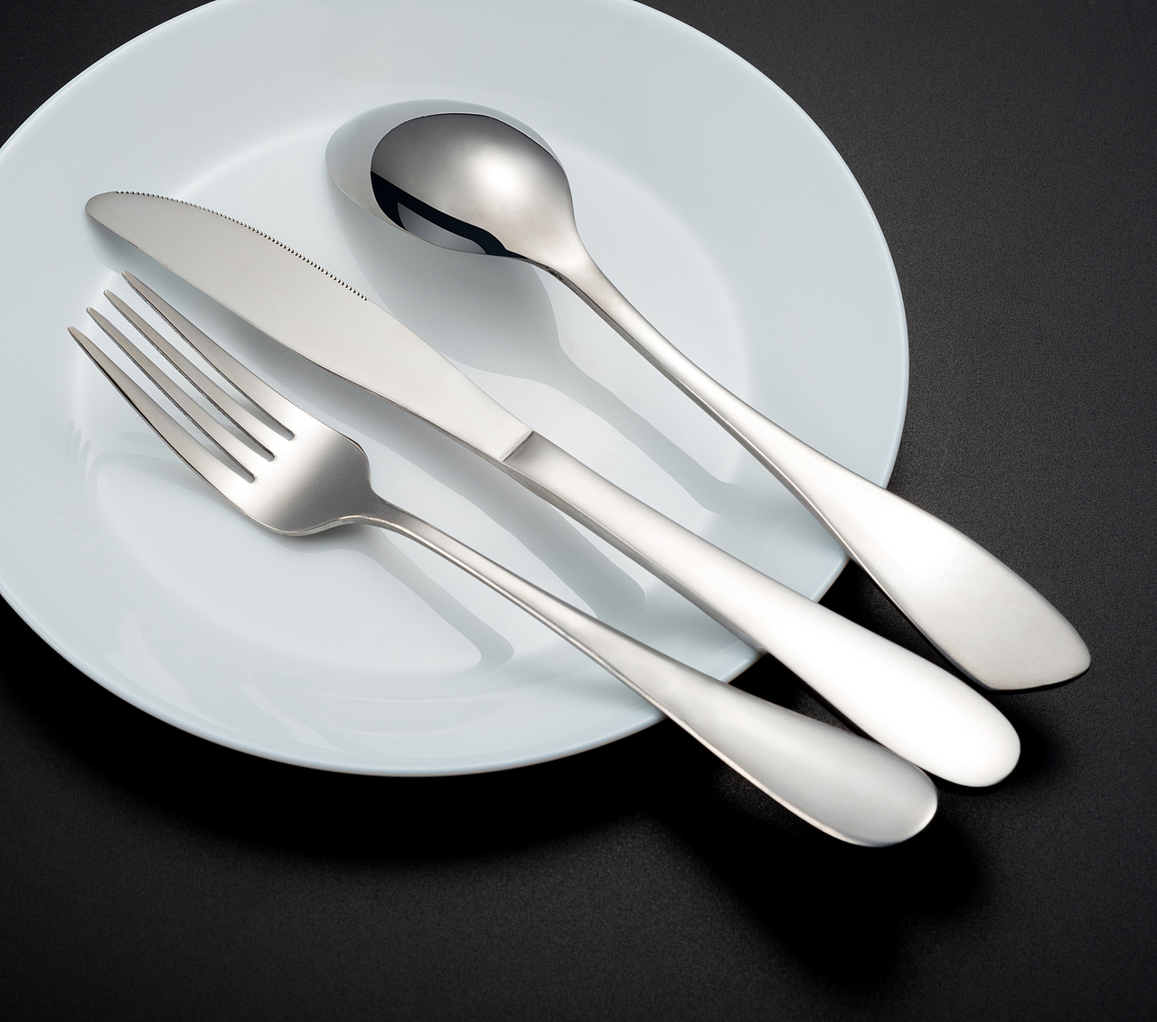 第一次不锈钢餐具拍摄（图ZMTMxNTAzMjMy） - 产品摄影 - 站酷设计师图南影像原创素材 - 站酷ZCOOL