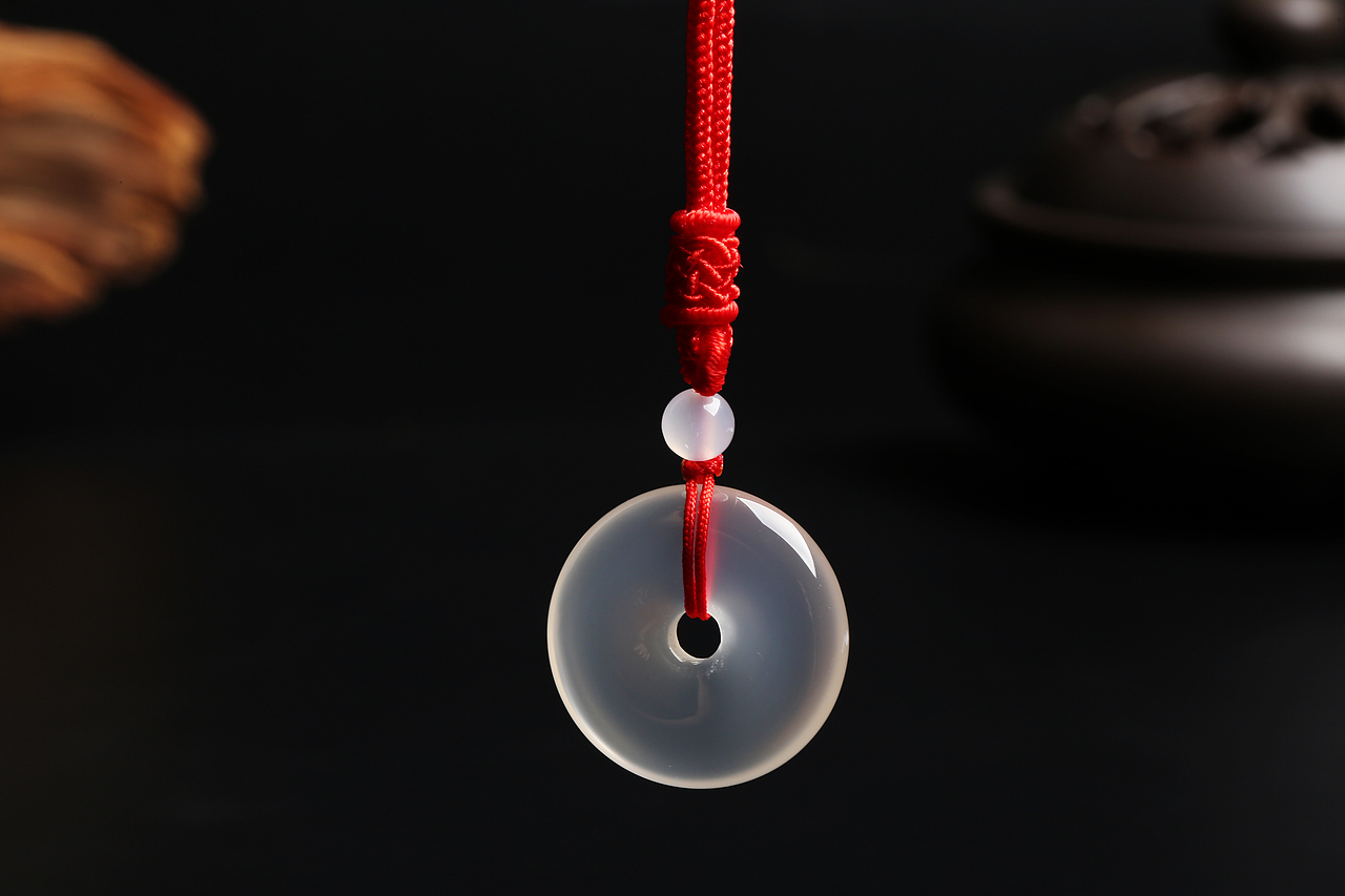 玉吊坠拍摄-透亮（图ZOTYyMzk3MzI=） - 产品摄影 - 站酷设计师sundog视觉原创素材 - 站酷ZCOOL