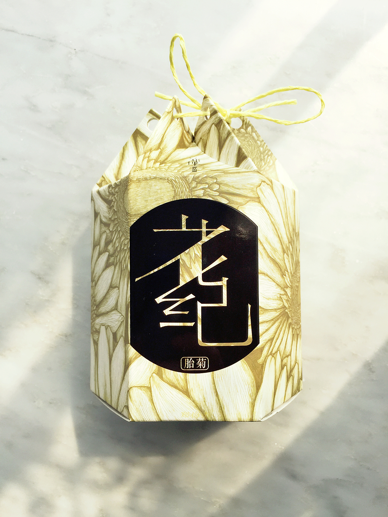 花纪—礼品花茶—胎菊产品包装（图ZNDQ1Nzg2MDA=） - 包装 - 站酷设计师郑梅杰原创素材 - 站酷ZCOOL
