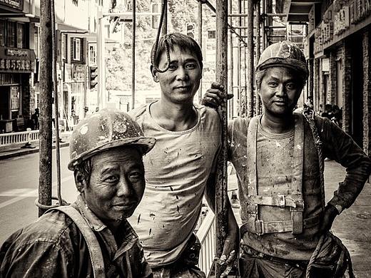 雅江建筑工人（個(gè)人主頁-ZMzAxODAyNTI=） - 人文/紀(jì)實(shí)攝影 - 站酷設(shè)計(jì)師laopanshijiao原創(chuàng)素材 - 站酷ZCOOL