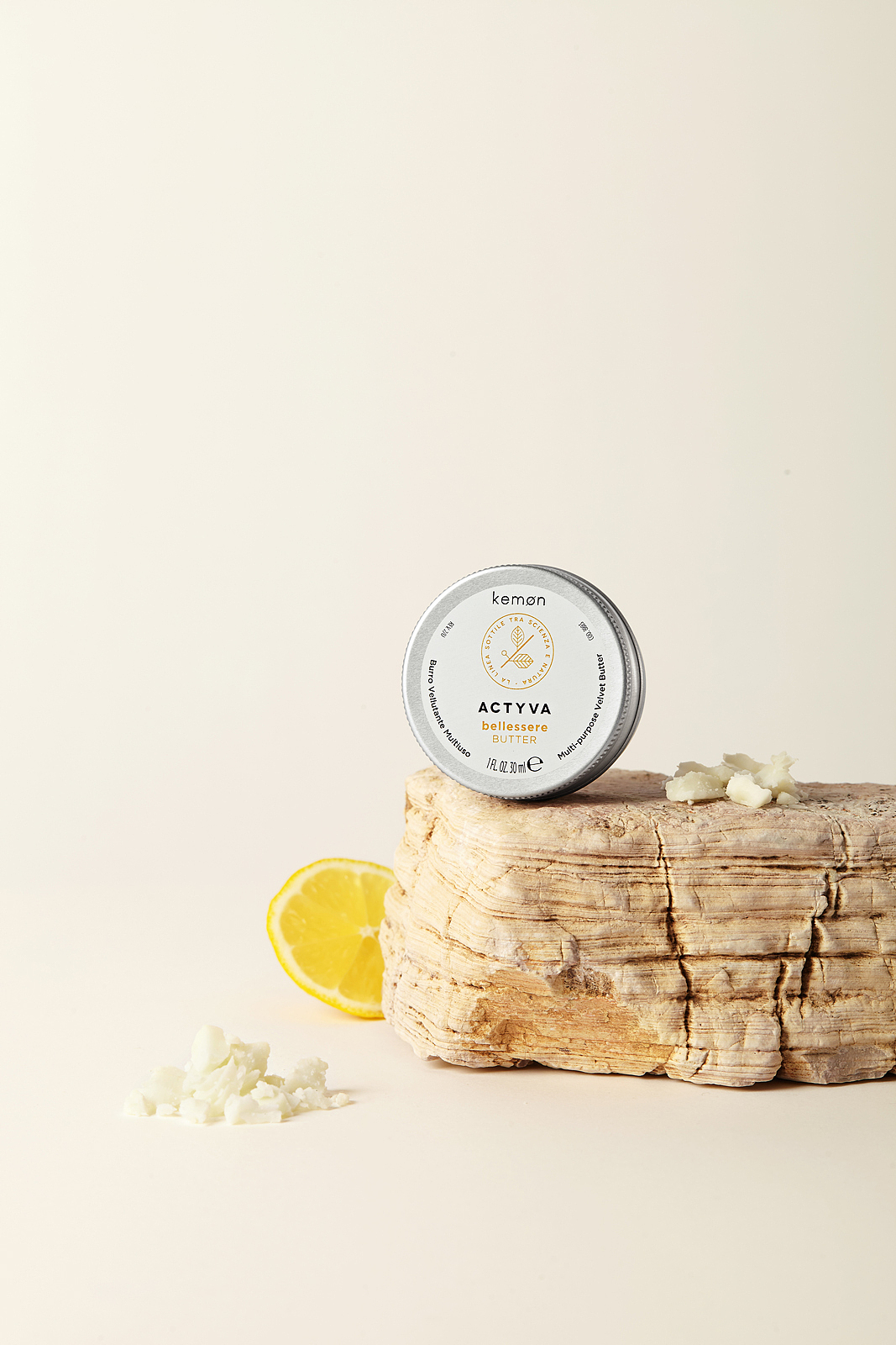 洗发护发系列情景图