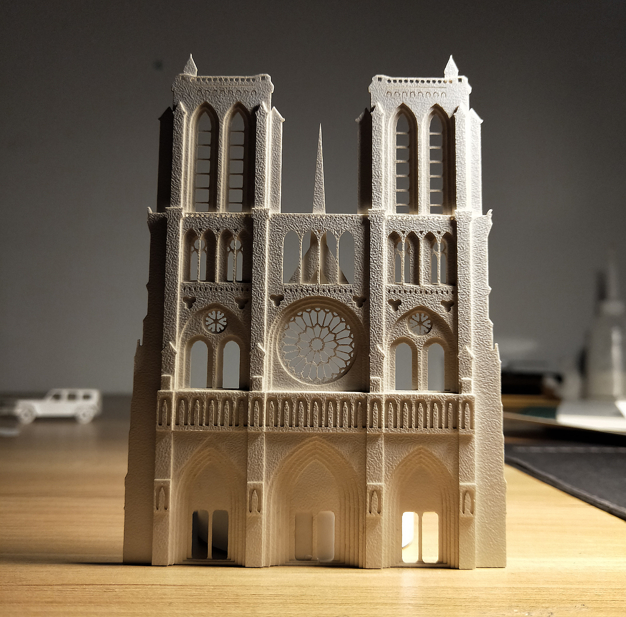 巴黎圣母院小纸雕