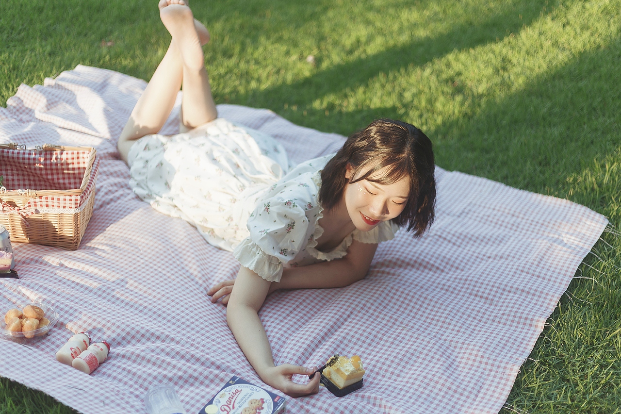 甜甜女孩（图ZMTI2MDA3MDc2） - 人像摄影 - 站酷设计师龚蓉蓉原创素材 - 站酷ZCOOL