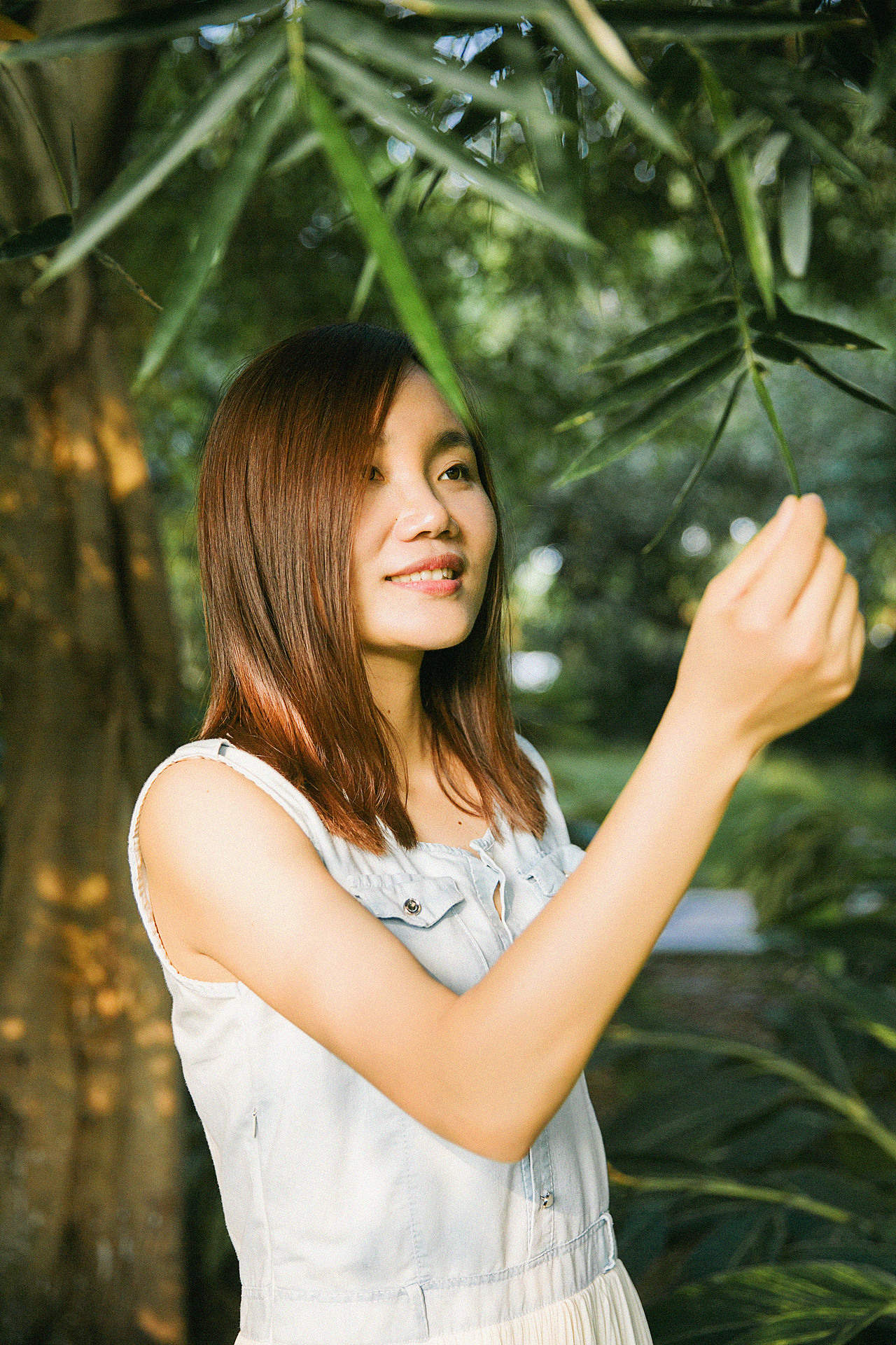 我独自返回,听到海浪拍岸