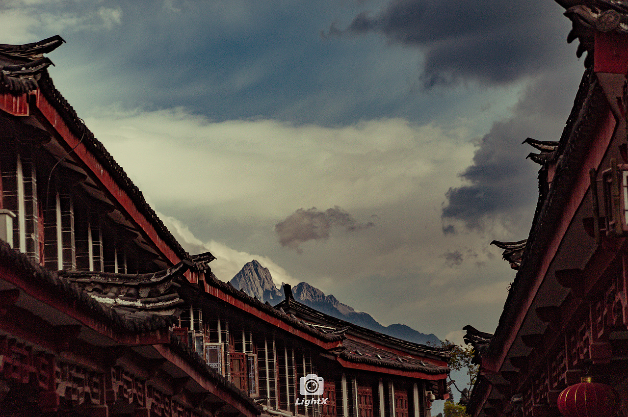 麗江城內(nèi)雪山（圖ZMTgwNzc2MzQ0） - 風(fēng)光攝影 - 站酷設(shè)計師村長Wong原創(chuàng)素材 - 站酷ZCOOL