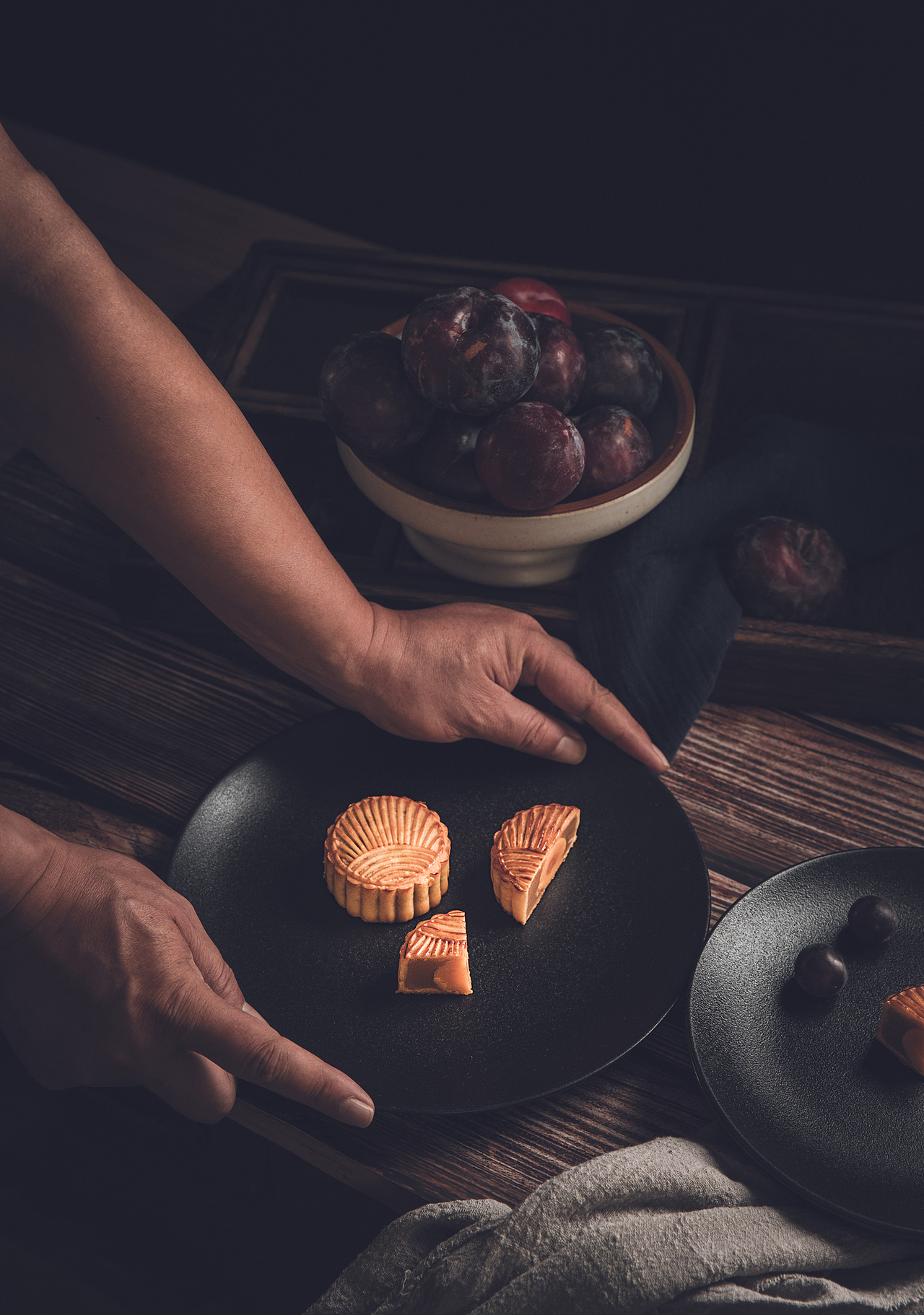 月饼（图ZMjY3Njk2Njky） - 美食摄影 - 站酷设计师穿过开满鲜花山岗原创素材 - 站酷ZCOOL