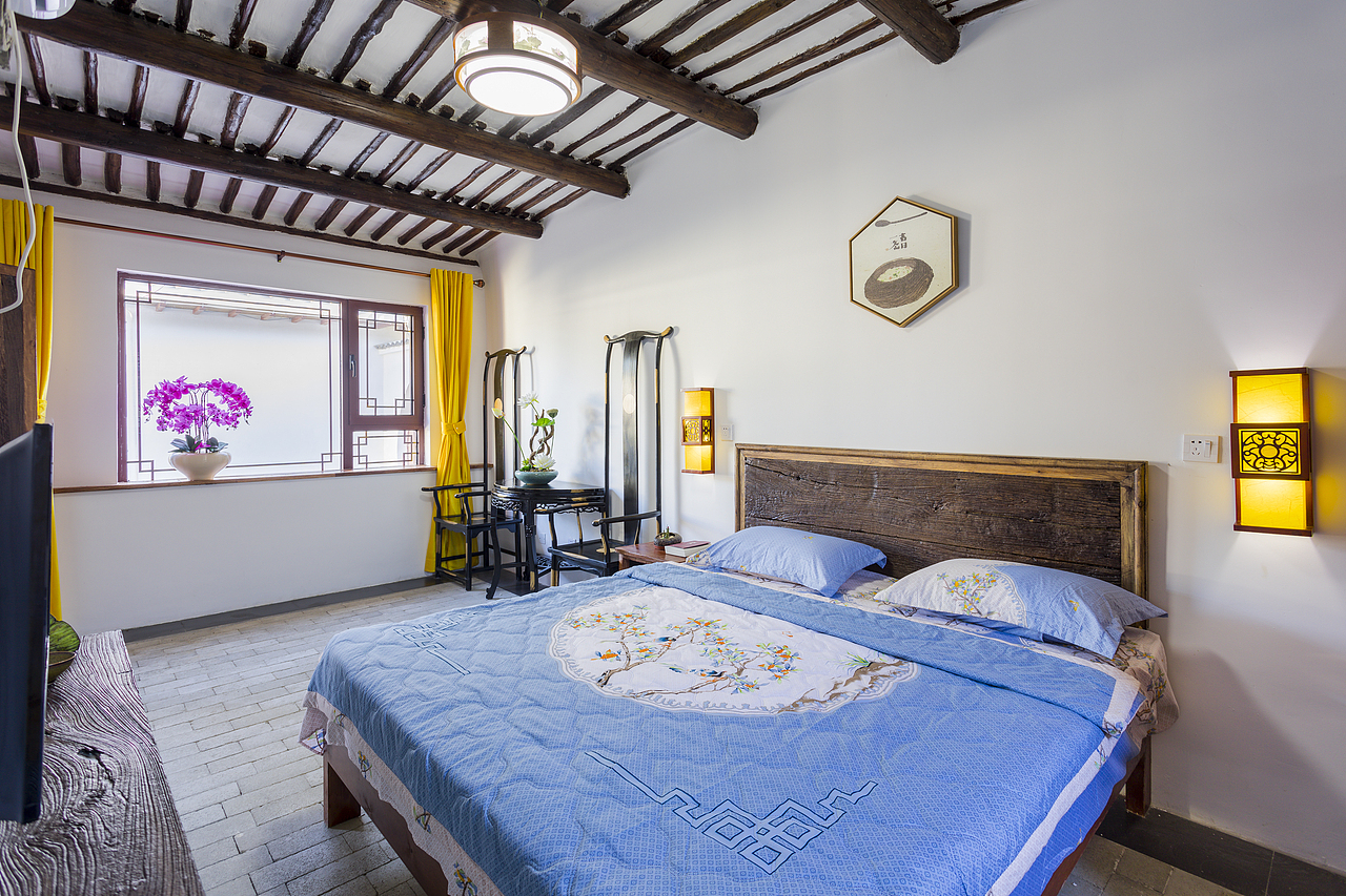 艺术村 唐拉雅秀