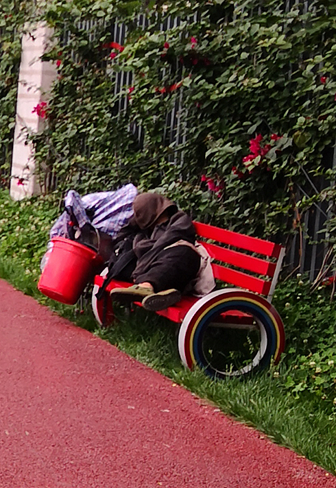 C4D场景练习-流浪汉（图ZMTcxMzcyNTg4） - 人物/生物 - 站酷设计师唯微原创素材 - 站酷ZCOOL