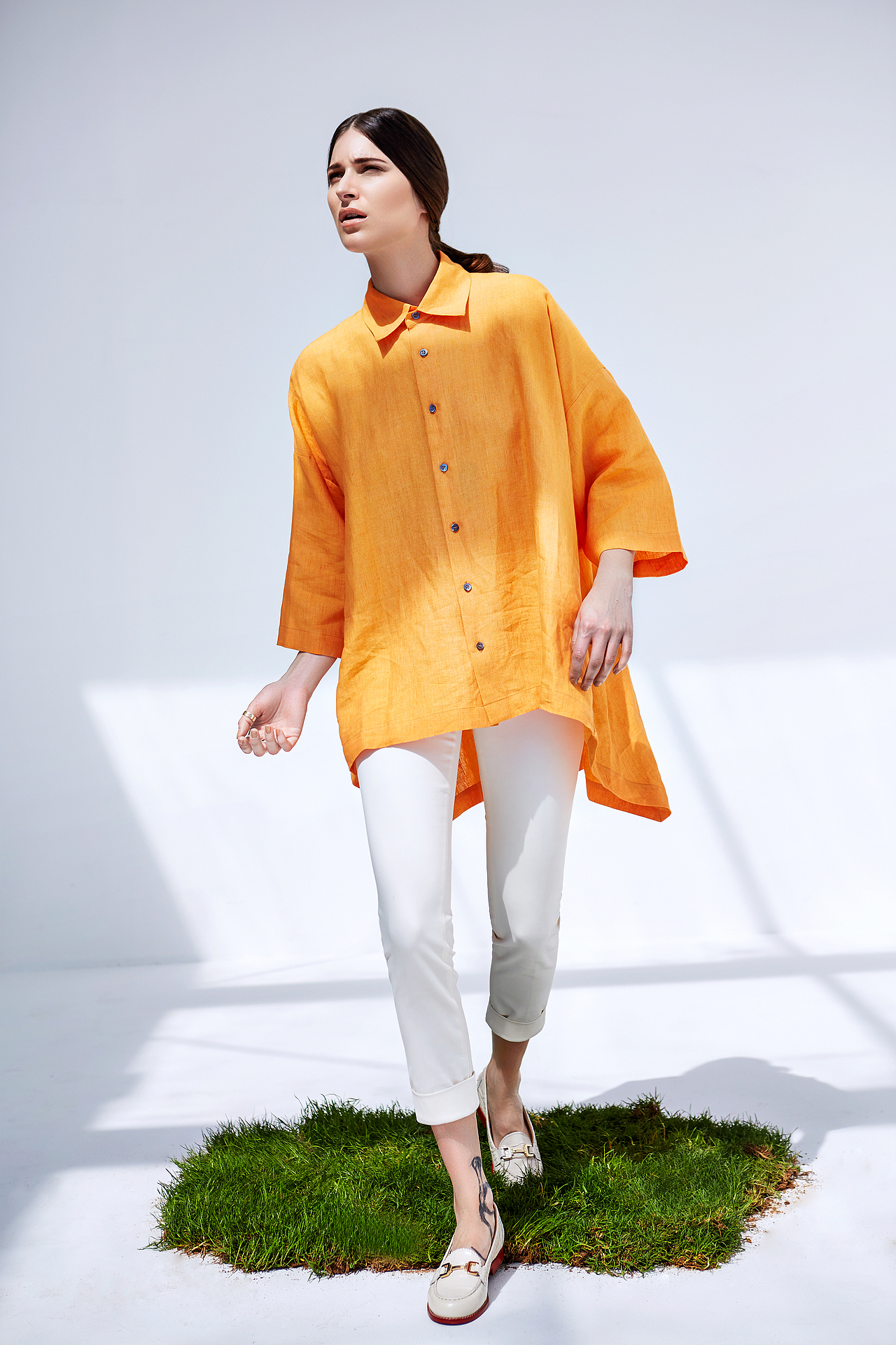 淘宝模特简约背景