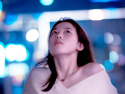 人像夜景街拍，锁骨杀