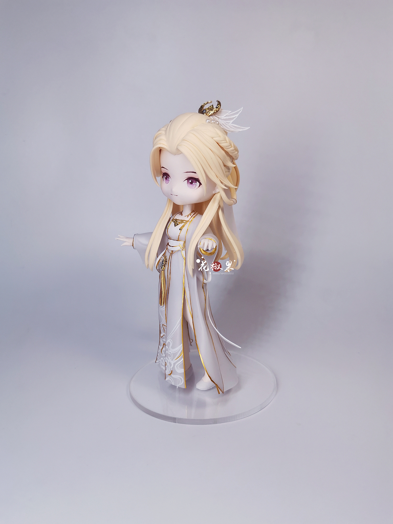 剑网3q版狐金踏云盒子成女