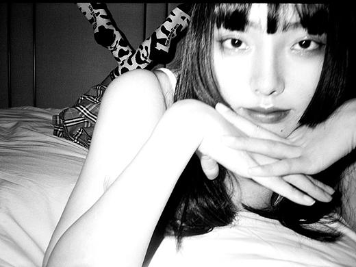 黑白格（個(gè)人主頁(yè)-ZNDU0MTczODQ=） - 人像攝影 - 站酷設(shè)計(jì)師YANGKUNG原創(chuàng)素材 - 站酷ZCOOL