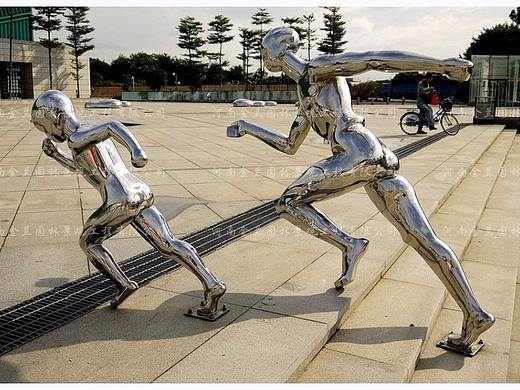 【案例】学校体育场奔跑不锈钢雕塑设计定制（图）