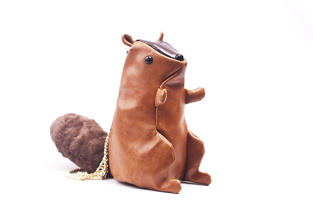 松鼠单肩小包设计制作（图ZMjM5MjQ0Mjg=） - 生活用品 - 站酷设计师睁一只眼做梦原创素材 - 站酷ZCOOL