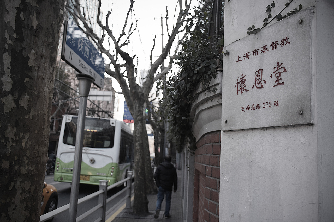 上海游园赏梅（图ZNzAyNzUxNTY=） - 风光摄影 - 站酷设计师村中人翼飞原创素材 - 站酷ZCOOL