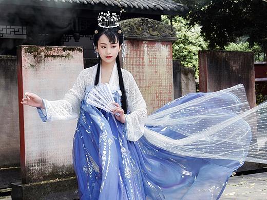 汉服—玲珑琼