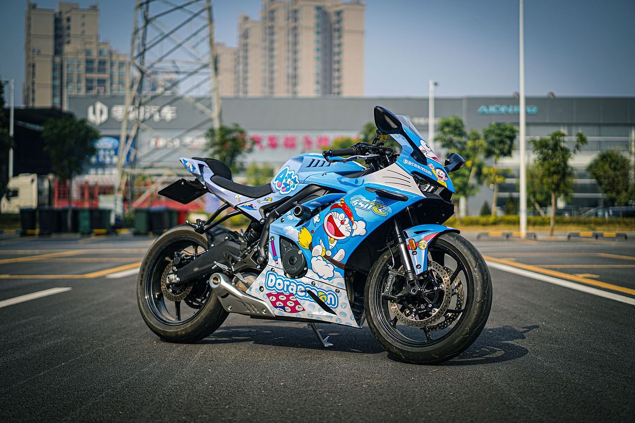 凯越机车450RR哆啦A梦定制涂装案例分享