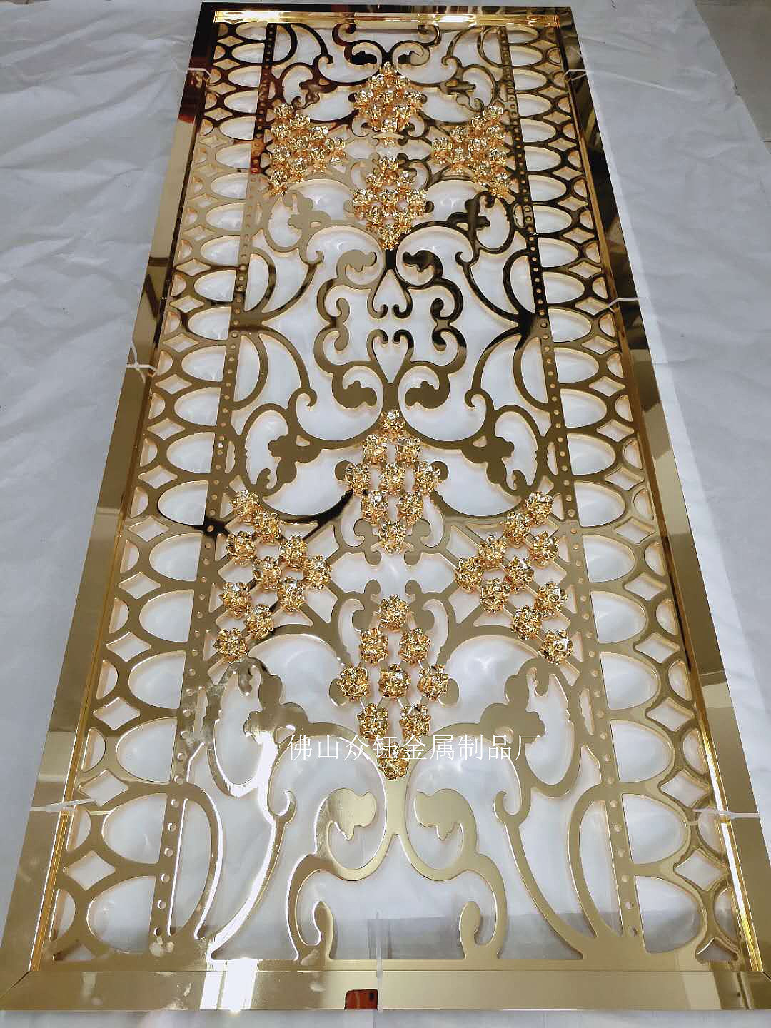 K金屏风表面镶花 精致得像艺术品（图ZMTY2NDEwNjYw） - 其他工业/产品 - 站酷设计师众钰金属原创素材 - 站酷ZCOOL